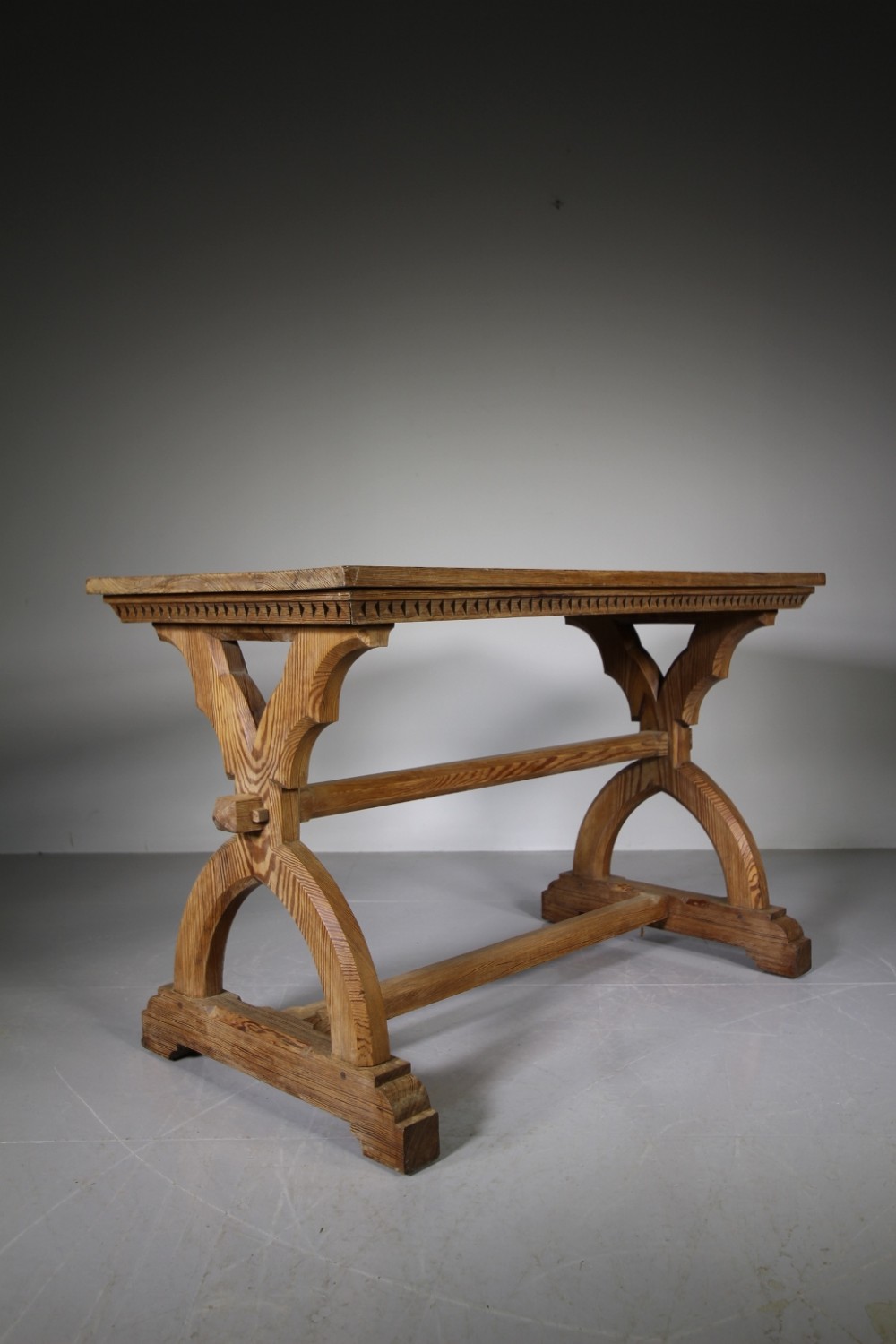 English 19th Century Antique X Frame Table
