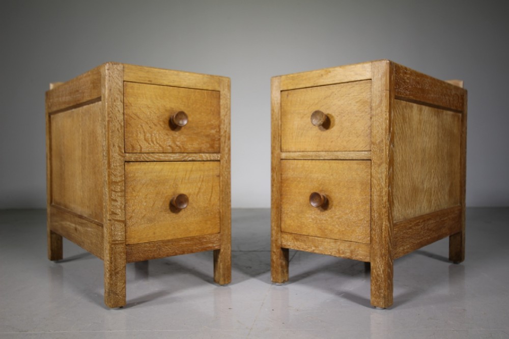 Pair of Heals 1920’s Oak Bedside Chests – Labelled