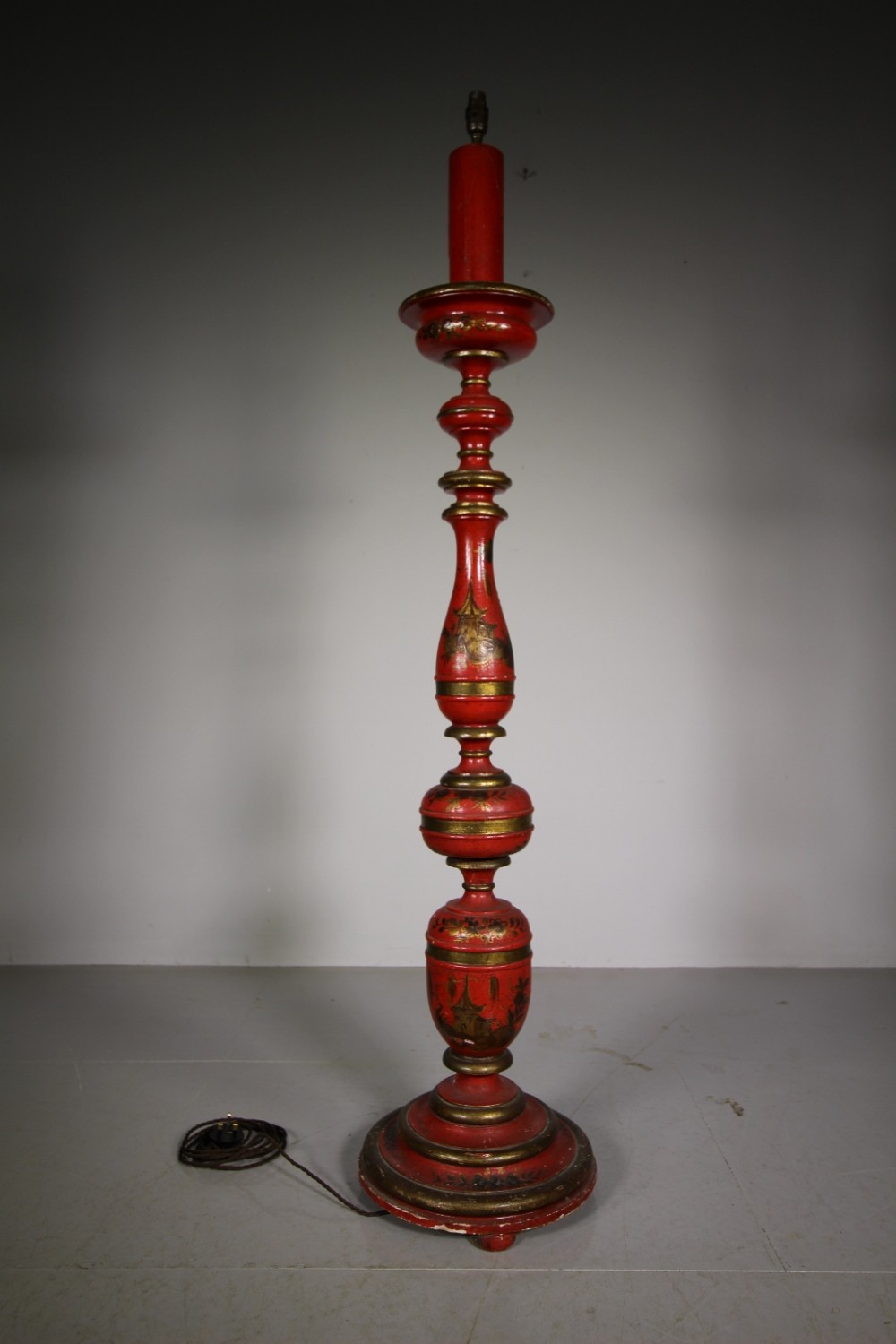 English Edwardian Antique Chinoiserie Floor Lamp