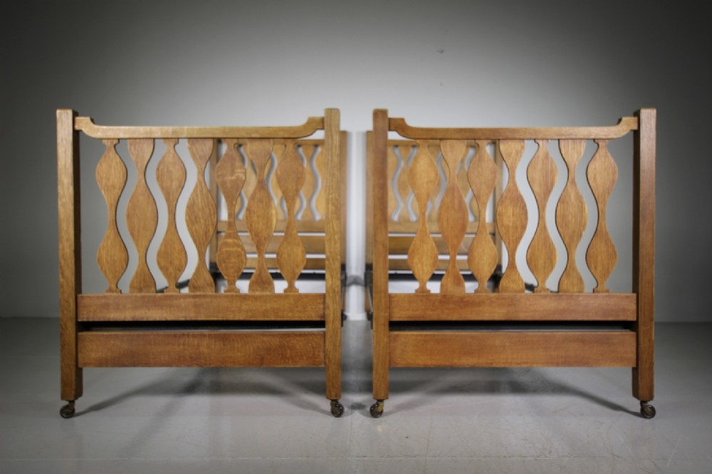 Pair of English 19th Century Antique Arts & Crafts Oak Single Beds