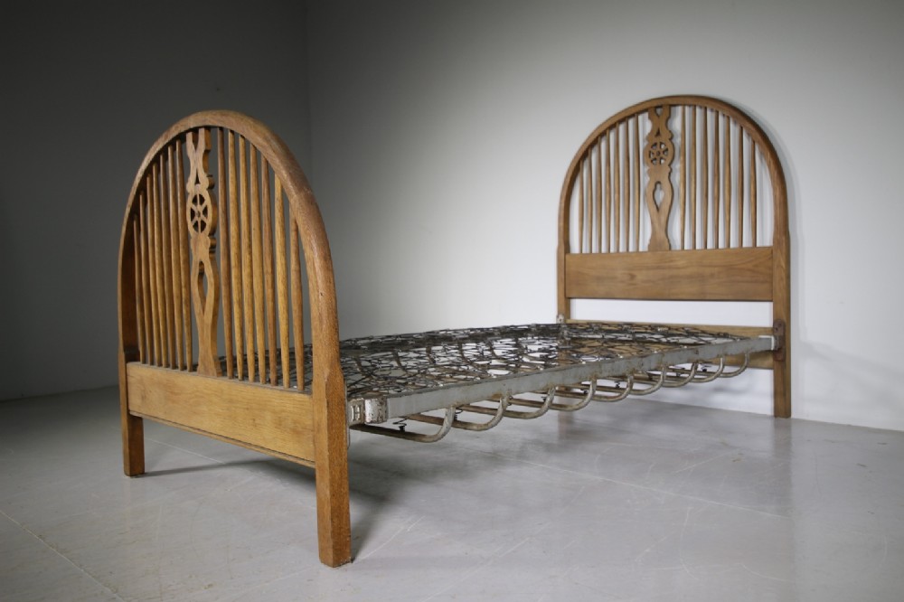 Heals Cottage Range 1920’s Oak Single Bed