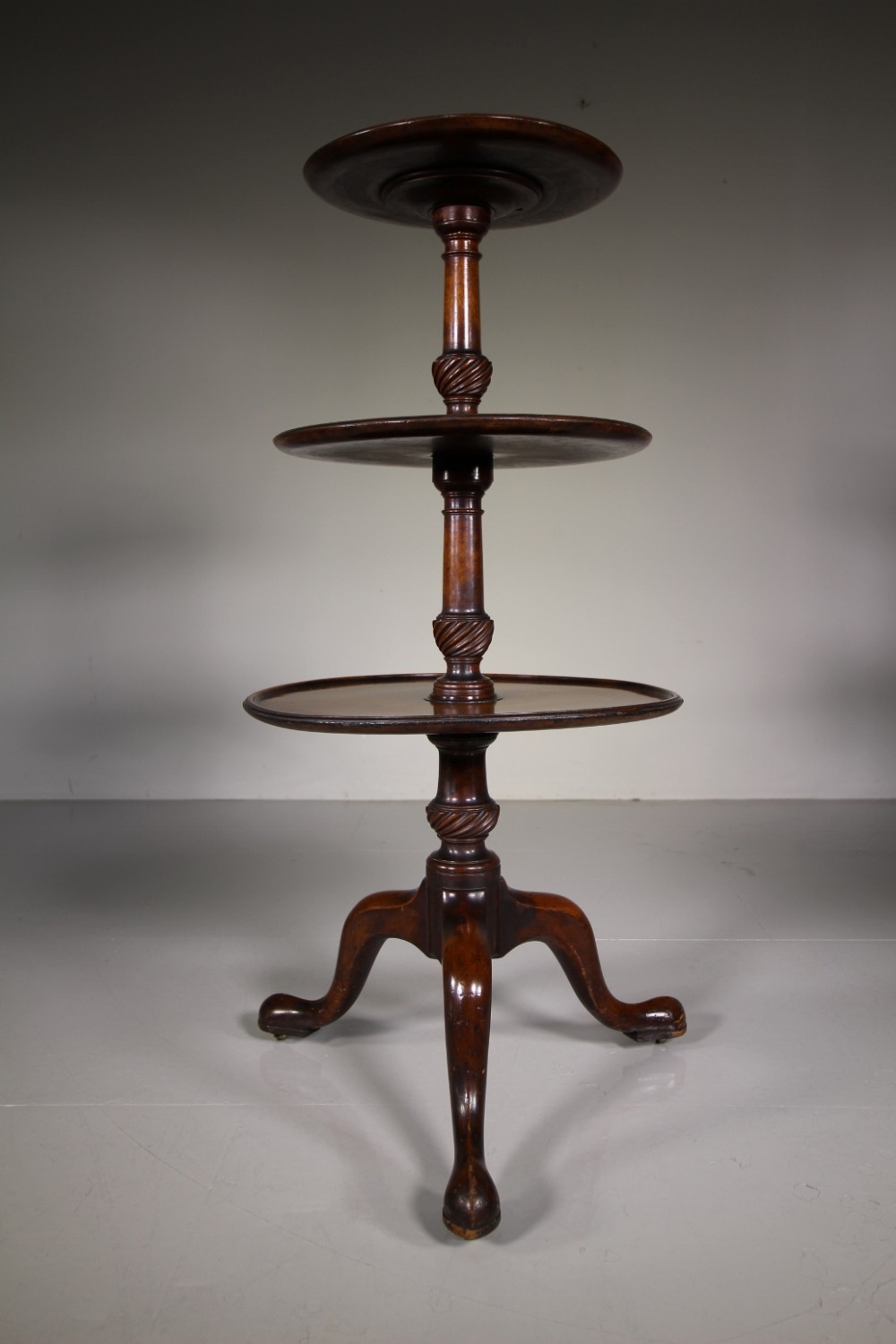 
Georgian Antique Three Tier Mahogany Dumb Waiter
