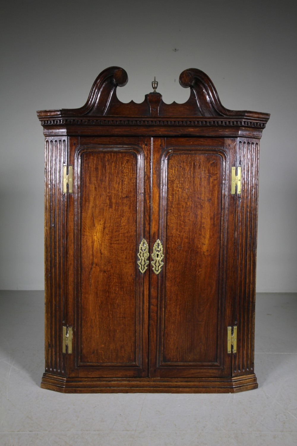 18th Century Architectural Antique Oak Cupboard