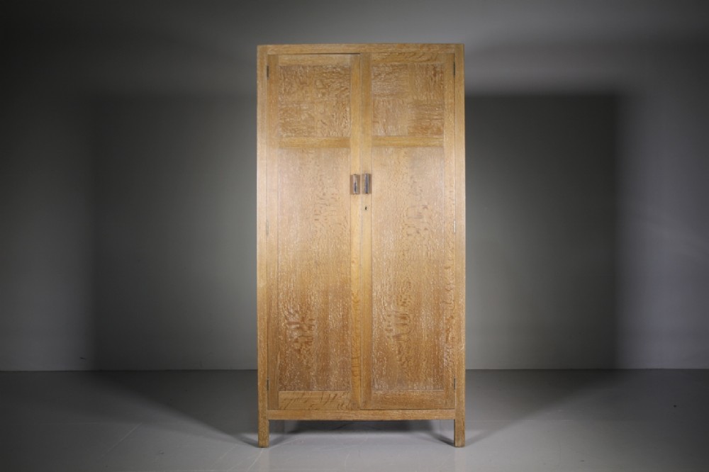 Heals of London 1920’s Oak Wardrobe