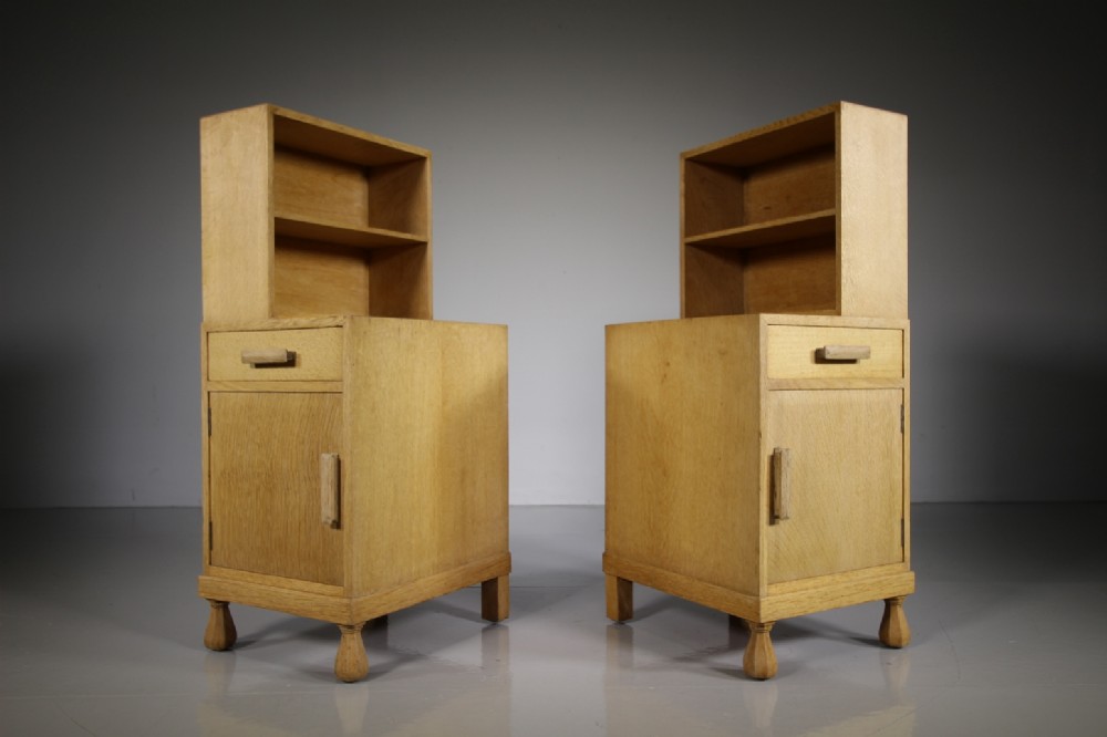 Pair of English 1930’s Oak Bedside Cabinets