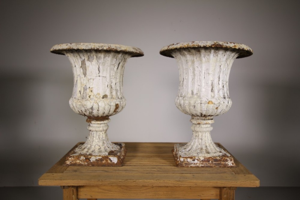 Pair of English Mid 19th Century Antique Cast Iron Garden Urns
