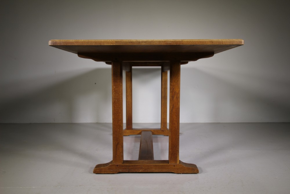 Heals 1930’s Oak Dining Table by Arthur Reynolds View IV