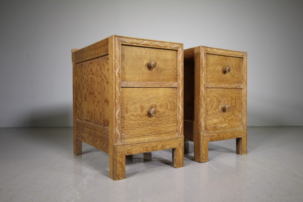 Pair of Heals 1920’s Oak Bedside Chests – Labelled