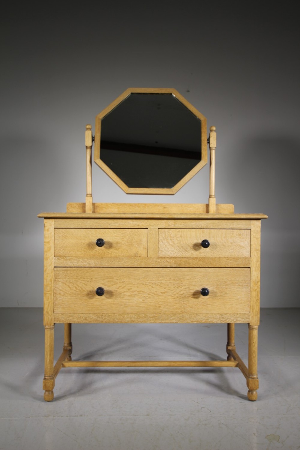 Heals 1920’s Tilden Range Oak Dressing Chest