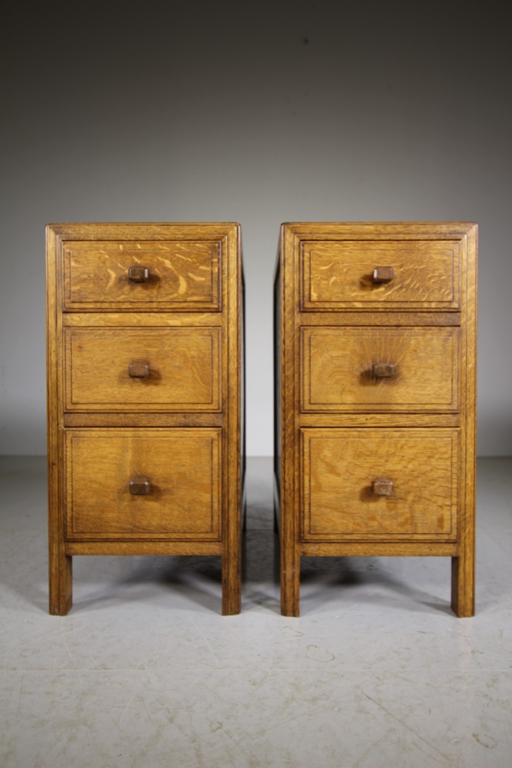 Pair of Heals 1920’s Oak Bedside Chests – Labelled
