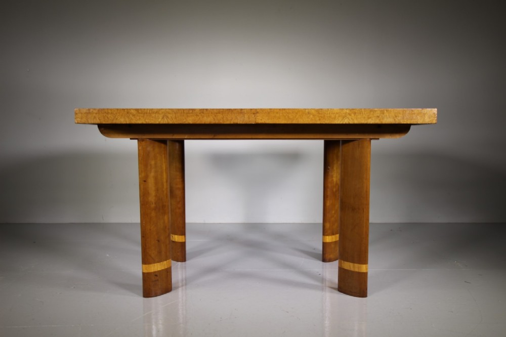 Wonderful English 1920’s Art Deco Burr Dining Table 