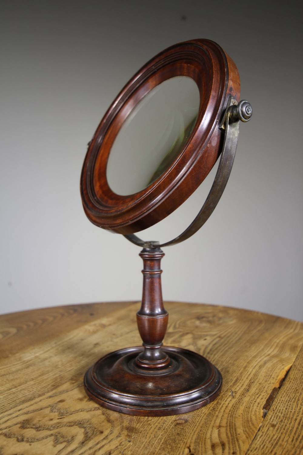 Large English 18th Century Antique Mahogany Magnifying Glass 