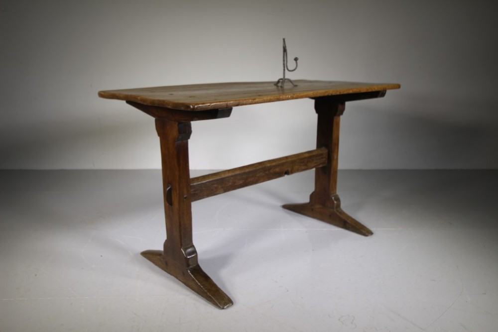 English 18th Century Antique Elm Tavern Dining Table 