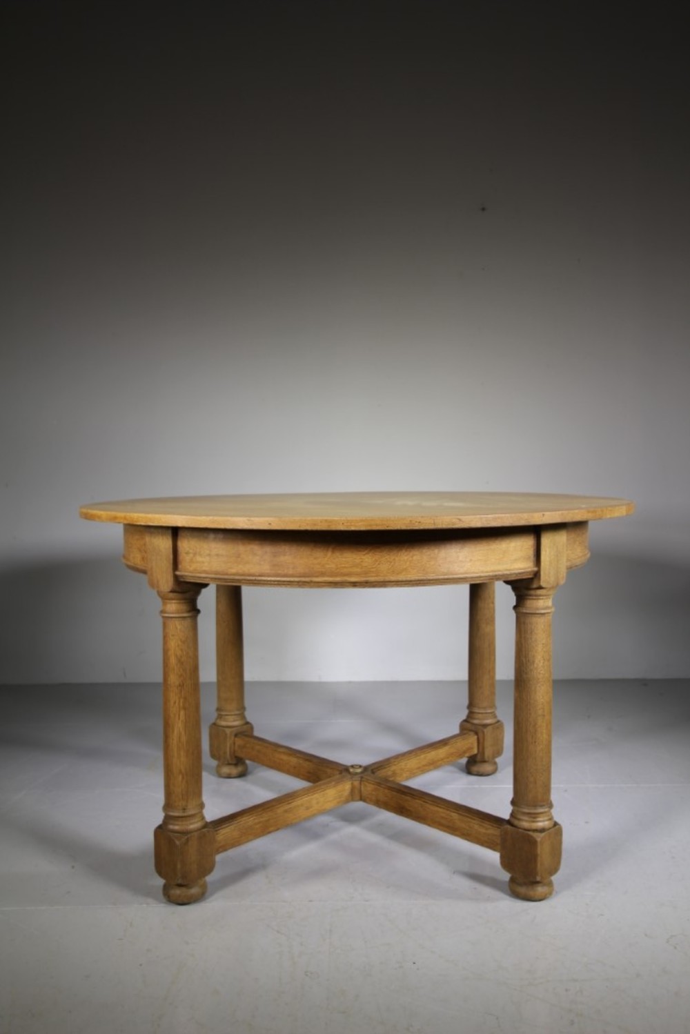 Gillows 19th Century Antique Oak Table
