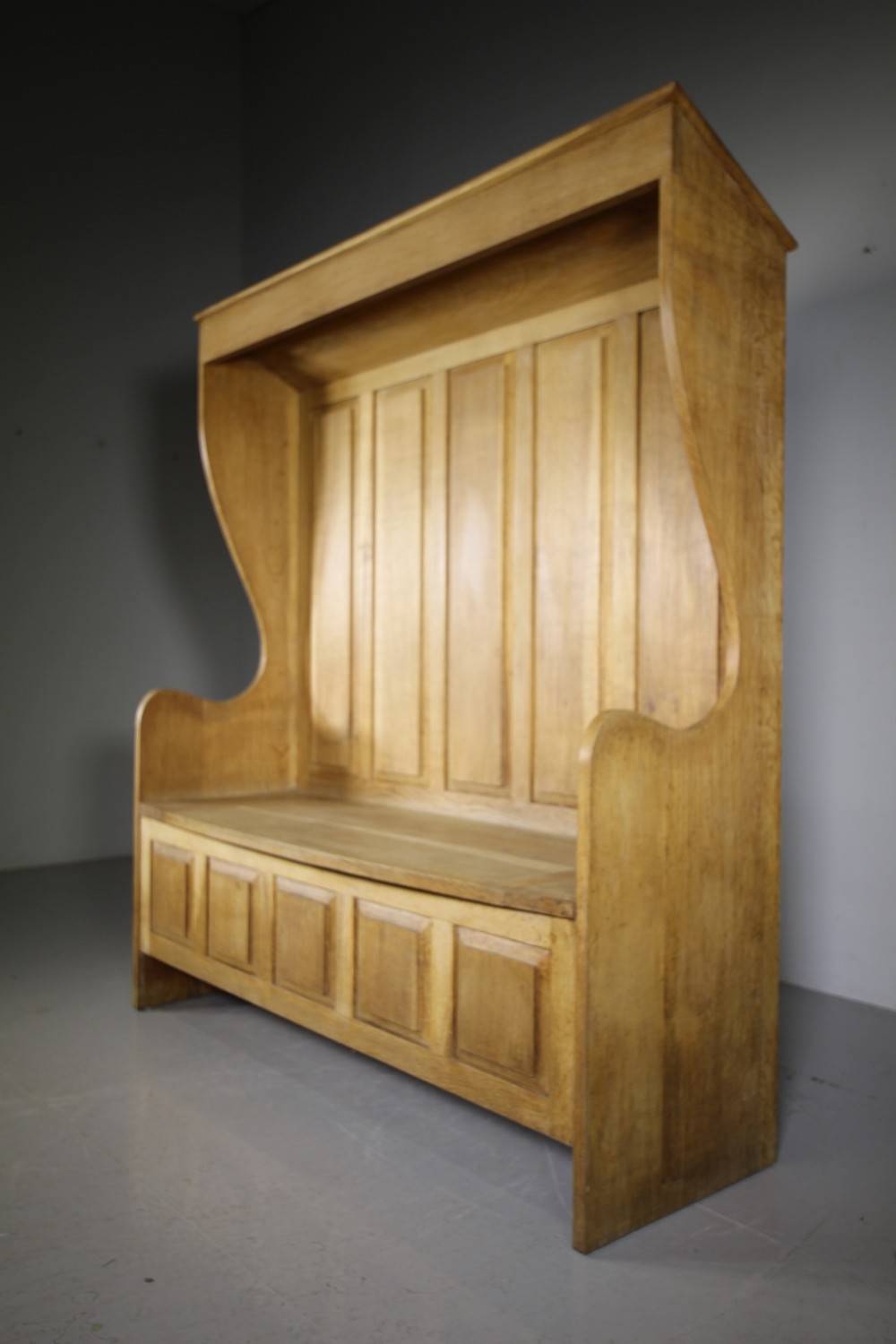 English 1930’s Cotswold School Oak Settle Seat