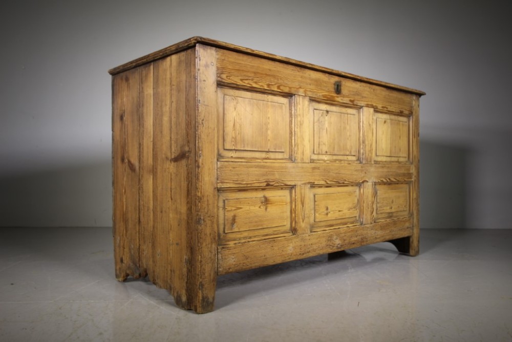 Unusual 18th Century English Antique Pine Coffer