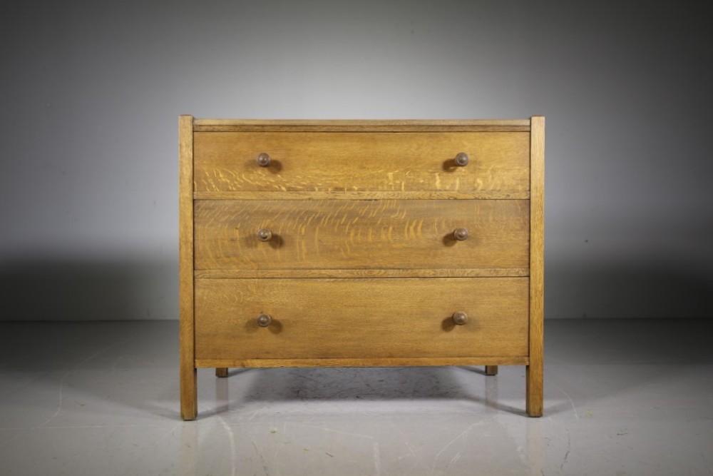 Heals Antique Oak Letchworth Chest of Drawers