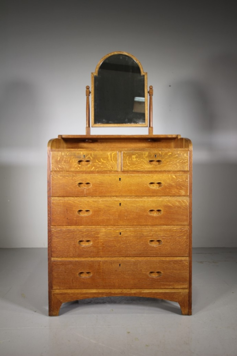 Very Rare Early Antique Heals Oak Chest of Drawers – Squashed Heart