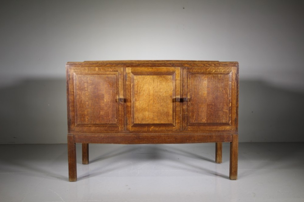 1930’s Bryn Mawr Cotswold School Oak Dresser