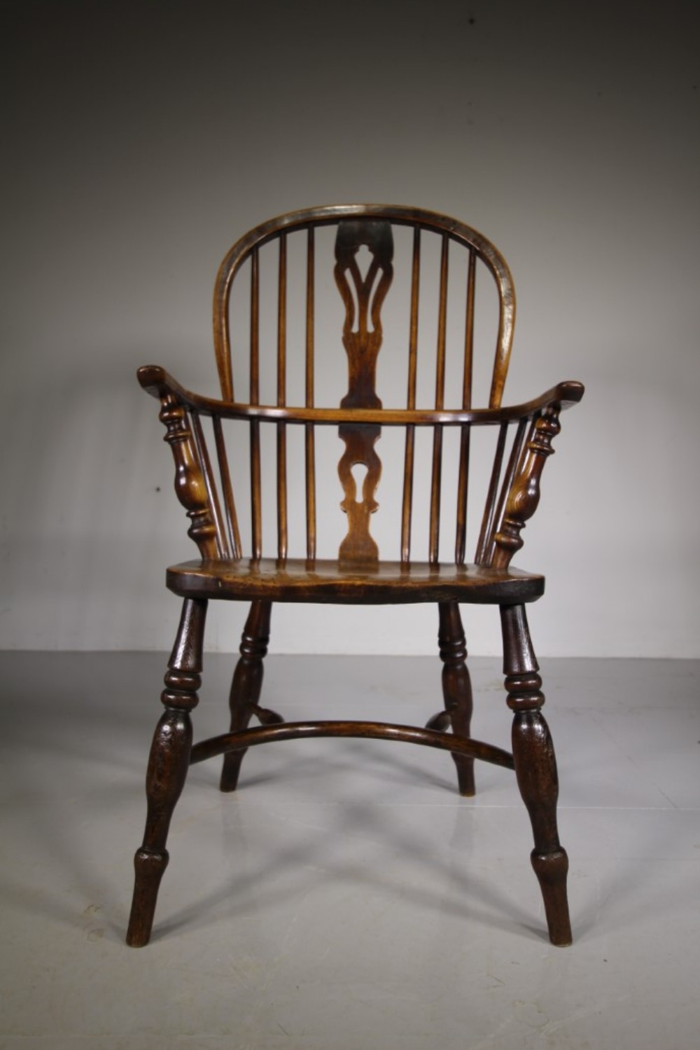 Fred Walker of Rockley Antique Windsor Chair