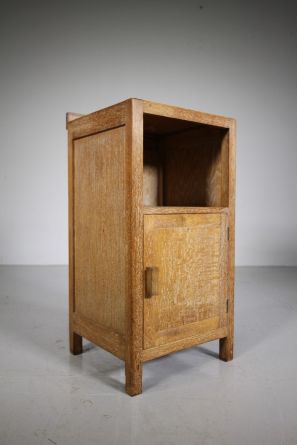 Heals of London 1920’s Oak Bedside Cabinet