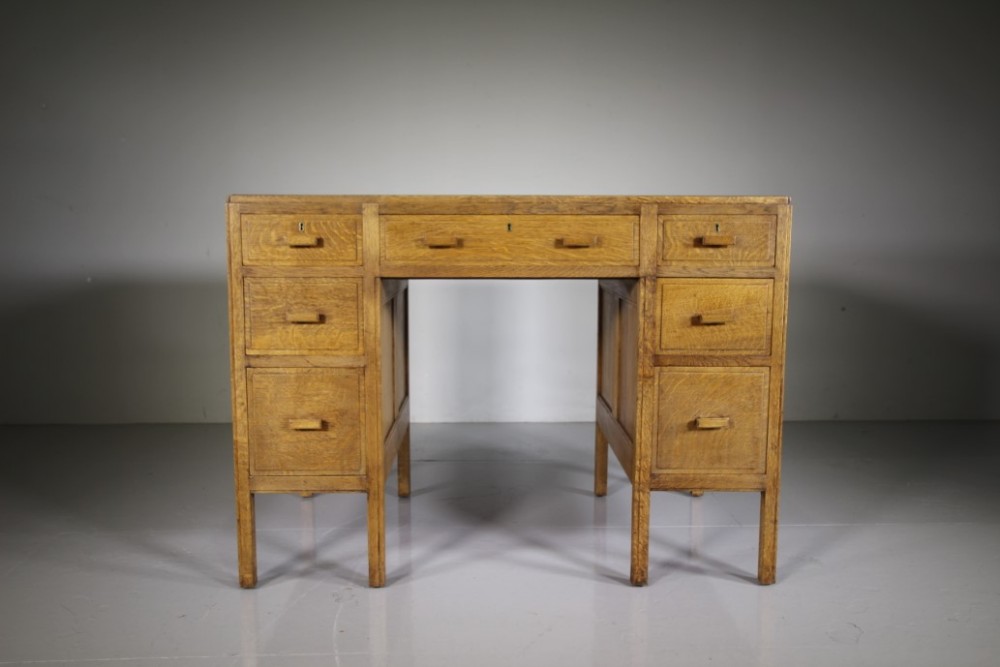 Heals 1920’s Oak Kneehole Desk – Labelled