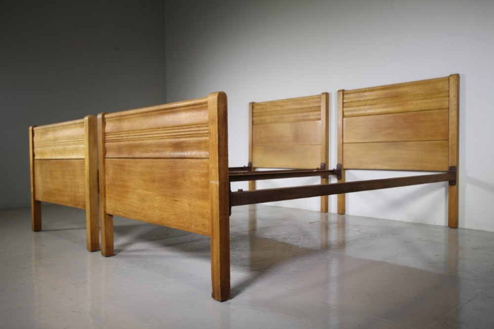 Pair of Gordon Russell 1930’s oak Single Beds – Super King Size if together