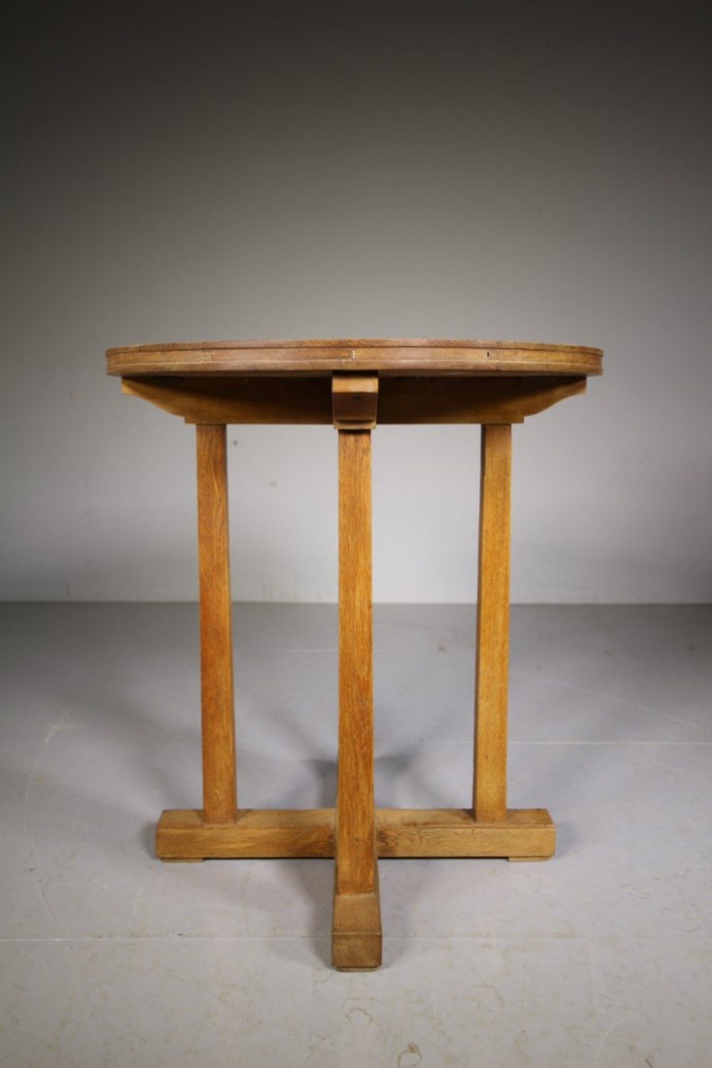 Heals of London 1920’s Oak Side Table