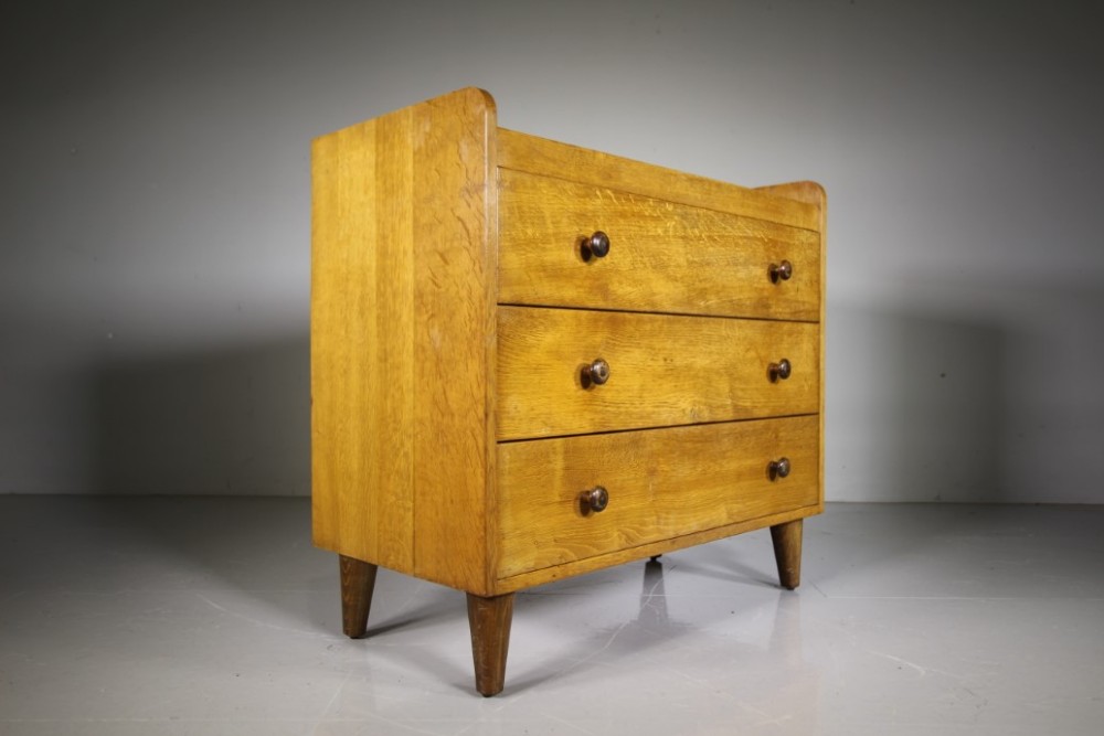 
Gordon Russell 1930’s Oak Chest of Drawers-Labelled