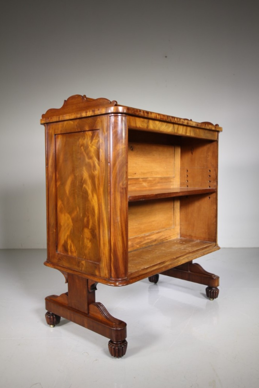 Gillows Top Quality Antique Double Sided Open Bookcase