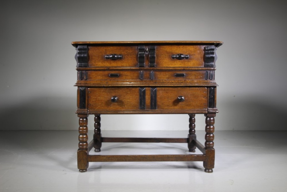 Rare English 17th Century Antique Oak Box on Chest