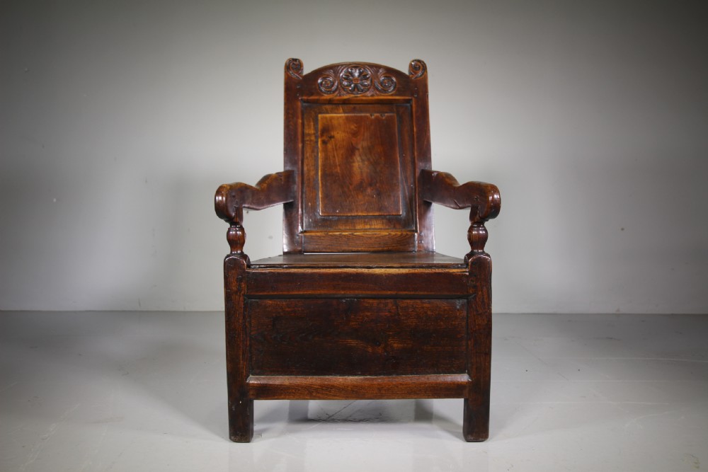 
Beautiful 18th Century Yorkshire Antique Elm Armchair