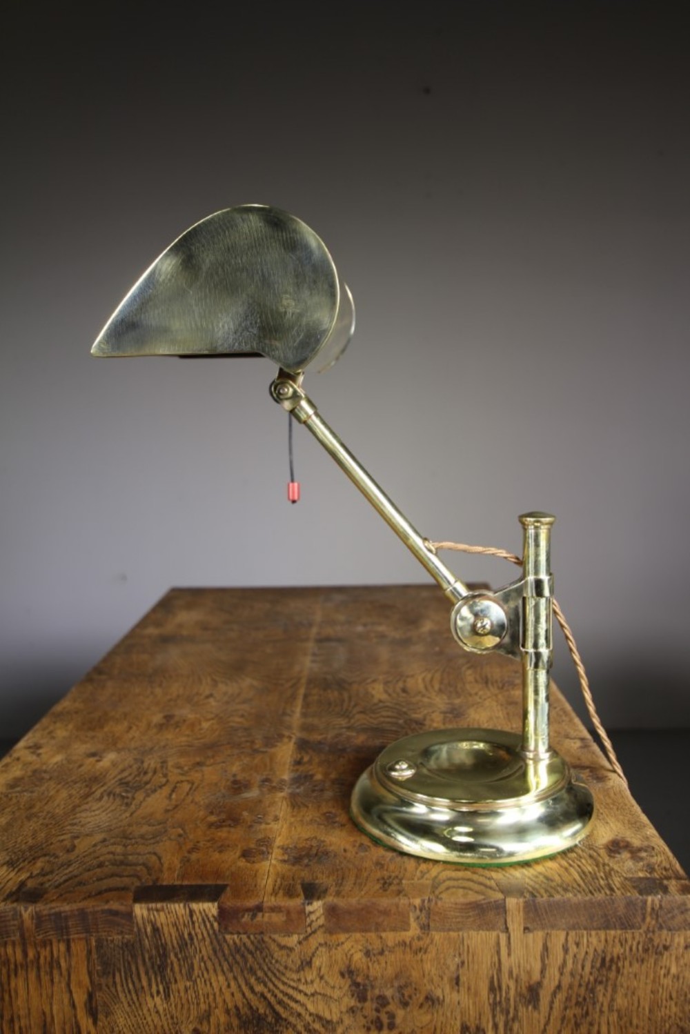 
Large Quality Edwardian Antique Brass Desk Lamp