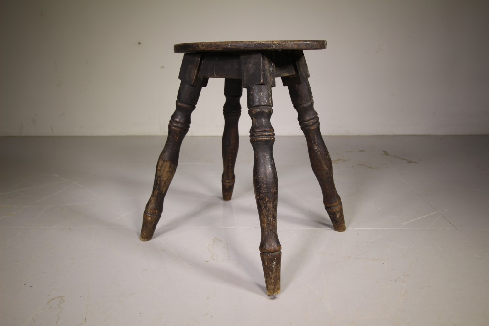 
Wonderful Georgian Antique Stool / Table in Original Paint