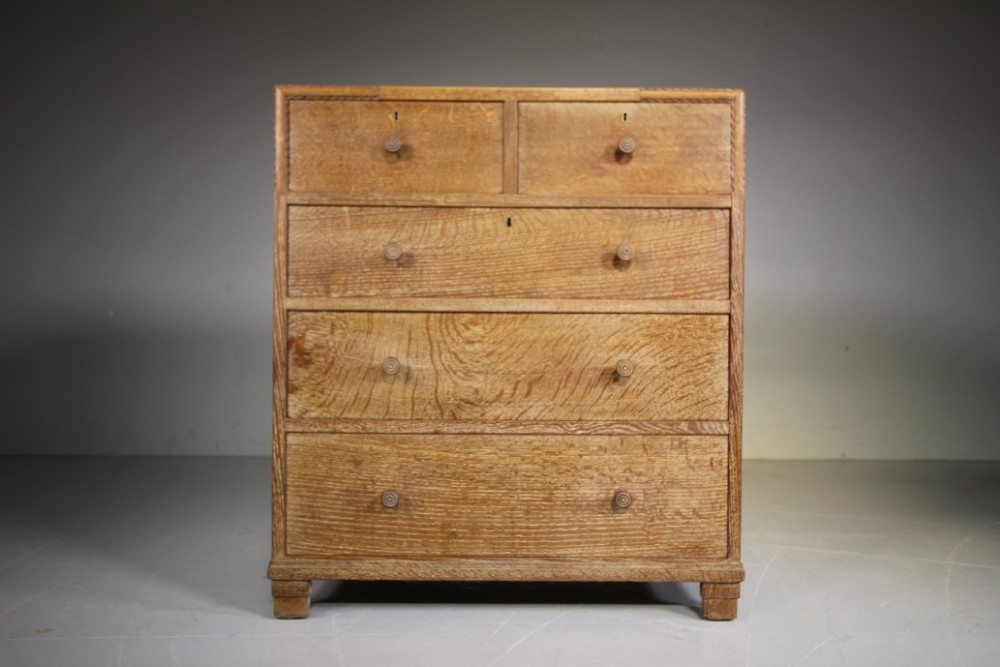 Heals of London 1920’s Oak Chest of Drawers
