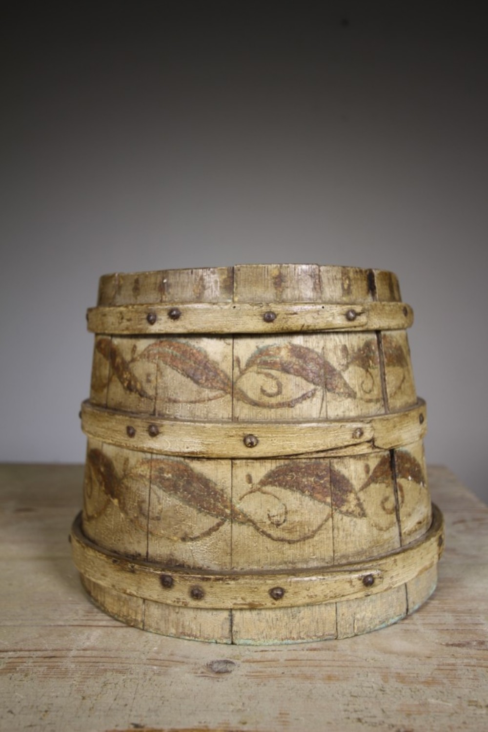 Beautiful Antique Coopered Oak Barrel in the Original Paint 