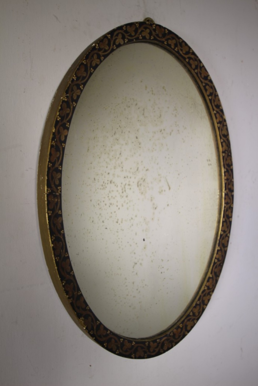 
Beautiful English Antique Oval Wall Mirror – Original Paint