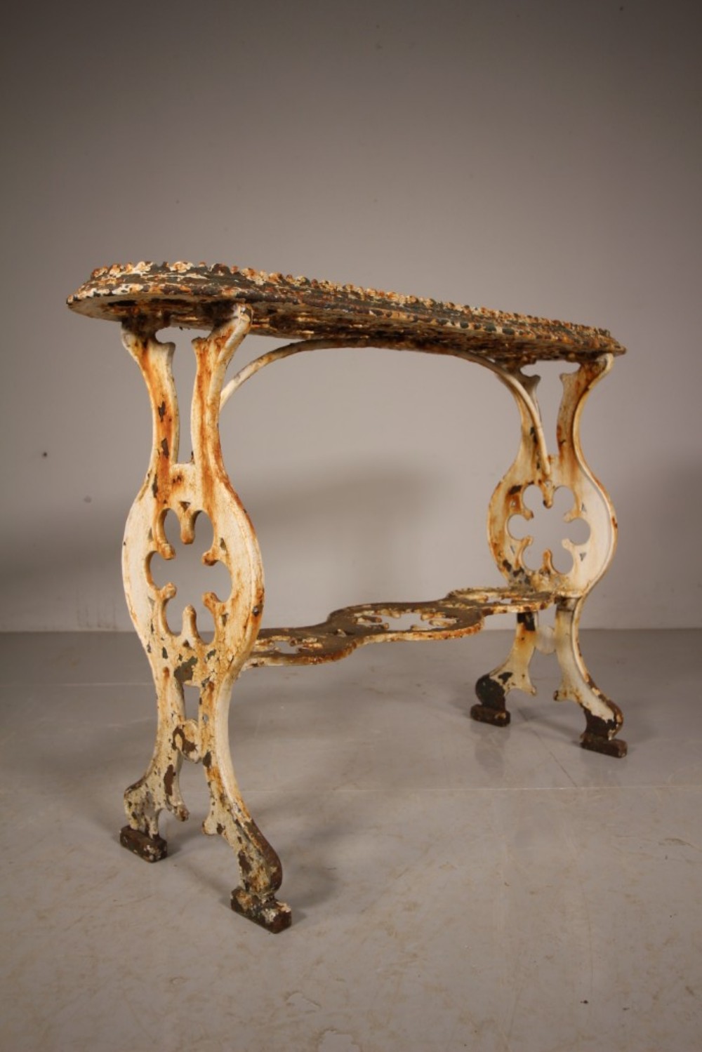 Rare Gothic 19th Century Antique Cast Iron Plant Stand 
