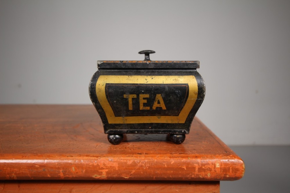Beautiful English 19th Century Antique Toleware TEA Caddy 