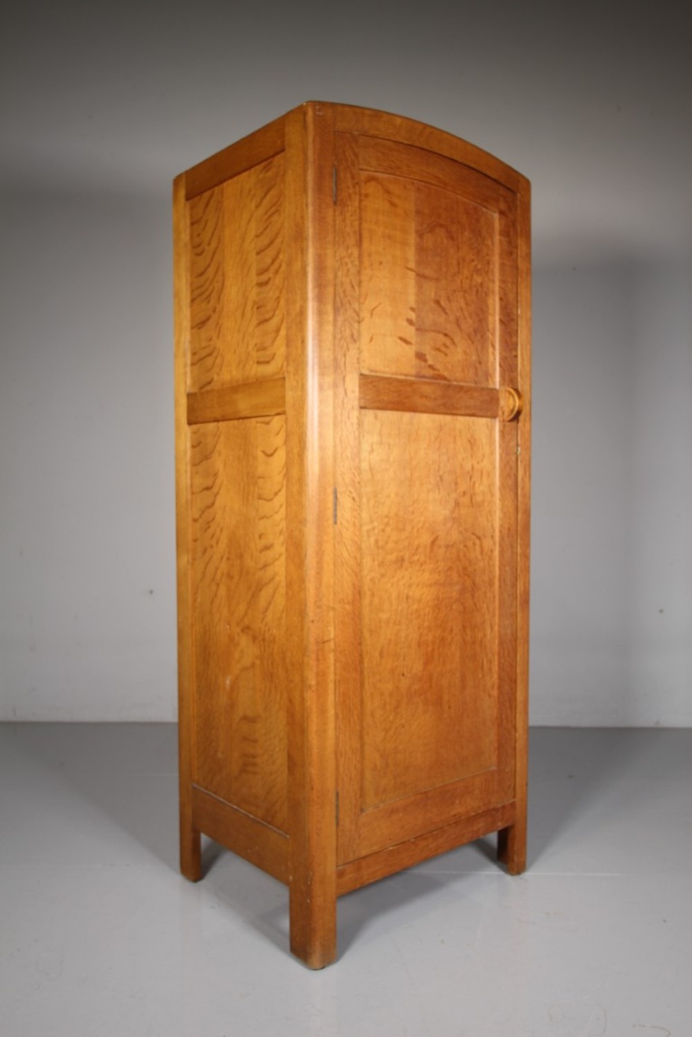Heals 1930’s Dome Top Oak Wardrobe 