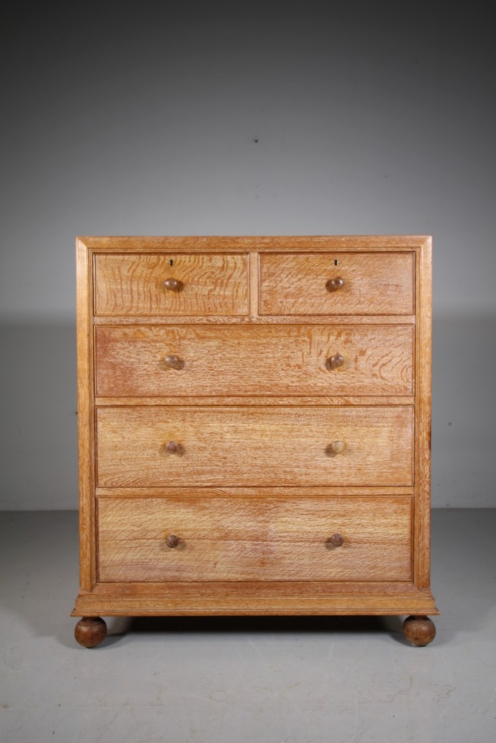Superb Large Heals of London Antique Oak Chest of Drawers – Labelled