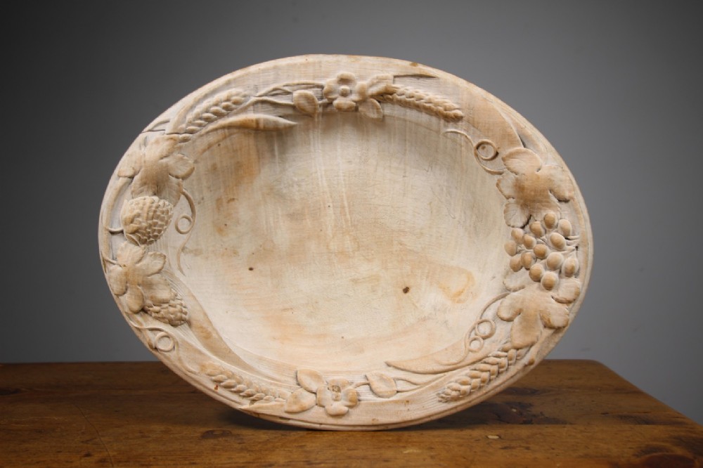 Unusual English Edwardian Antique Oval Sycamore Bread Basket