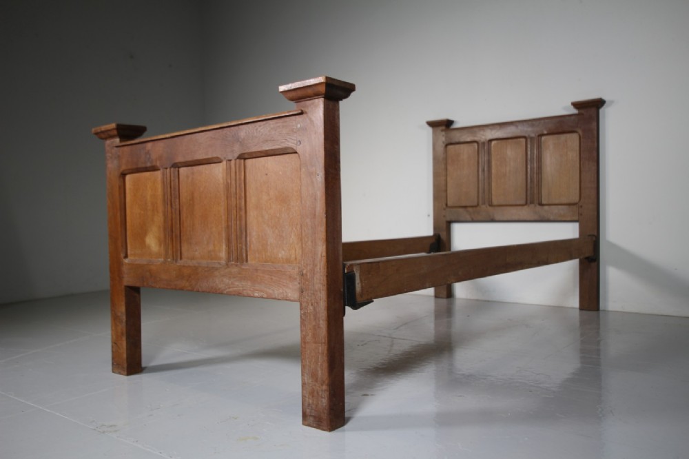 Gordon Russell Antique Oak Bed Designed for the Lygon Arms 