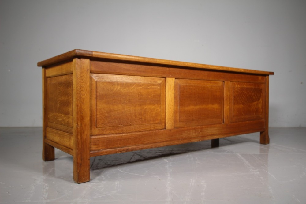 1930’s Heals Oak Bedding Box 