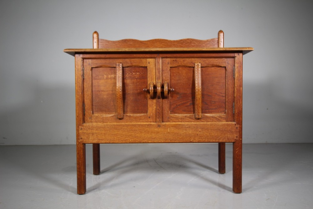 Very Rare Heals Antique Oak Dresser - Labelled 