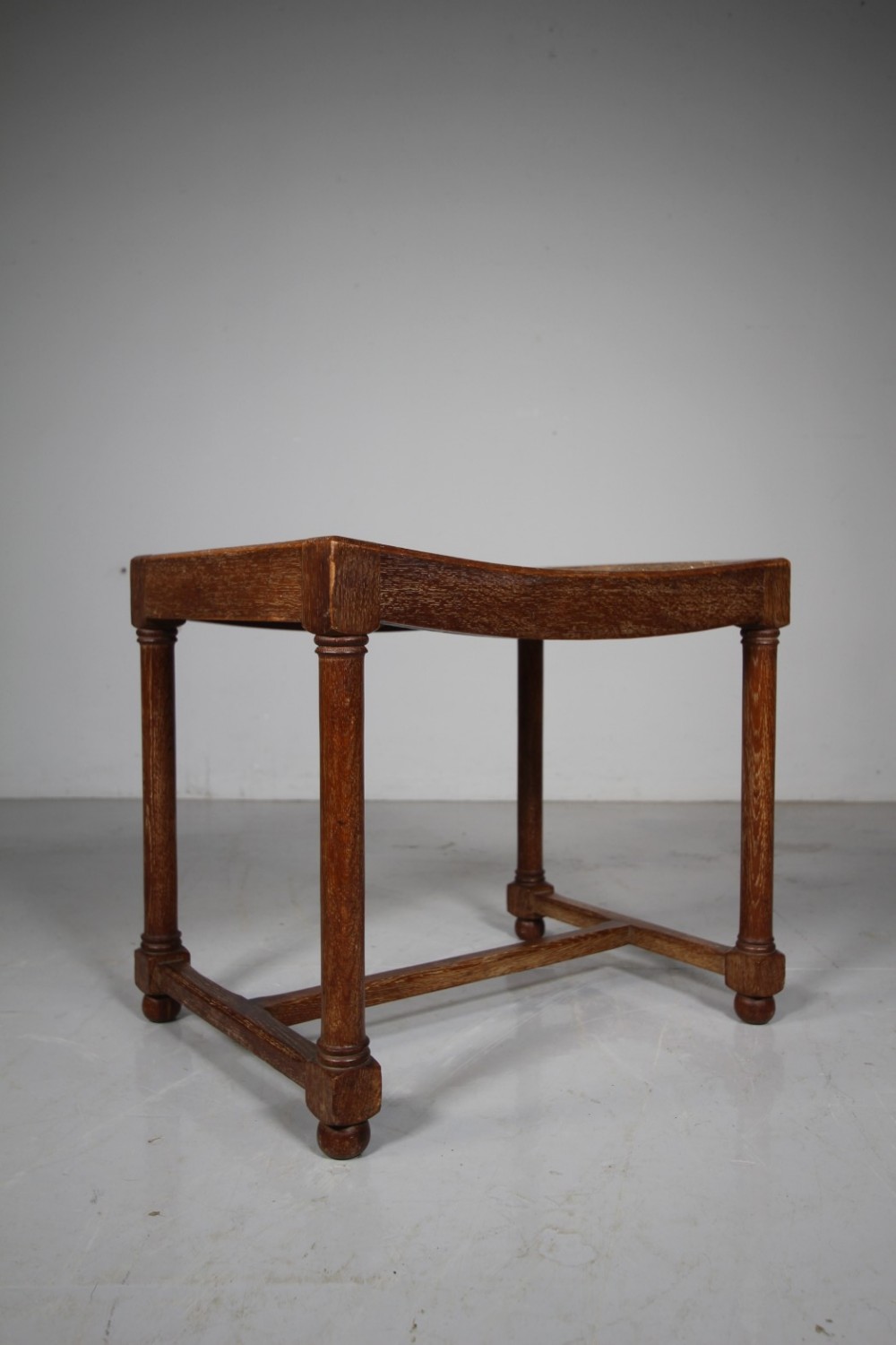 Heals Edwardian Antique Tilden Range Oak Stool 