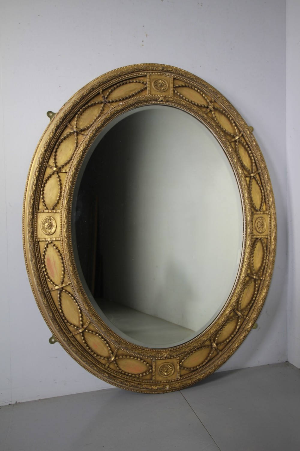 Large English 19th Century Oval Antique Gilt Mirror 