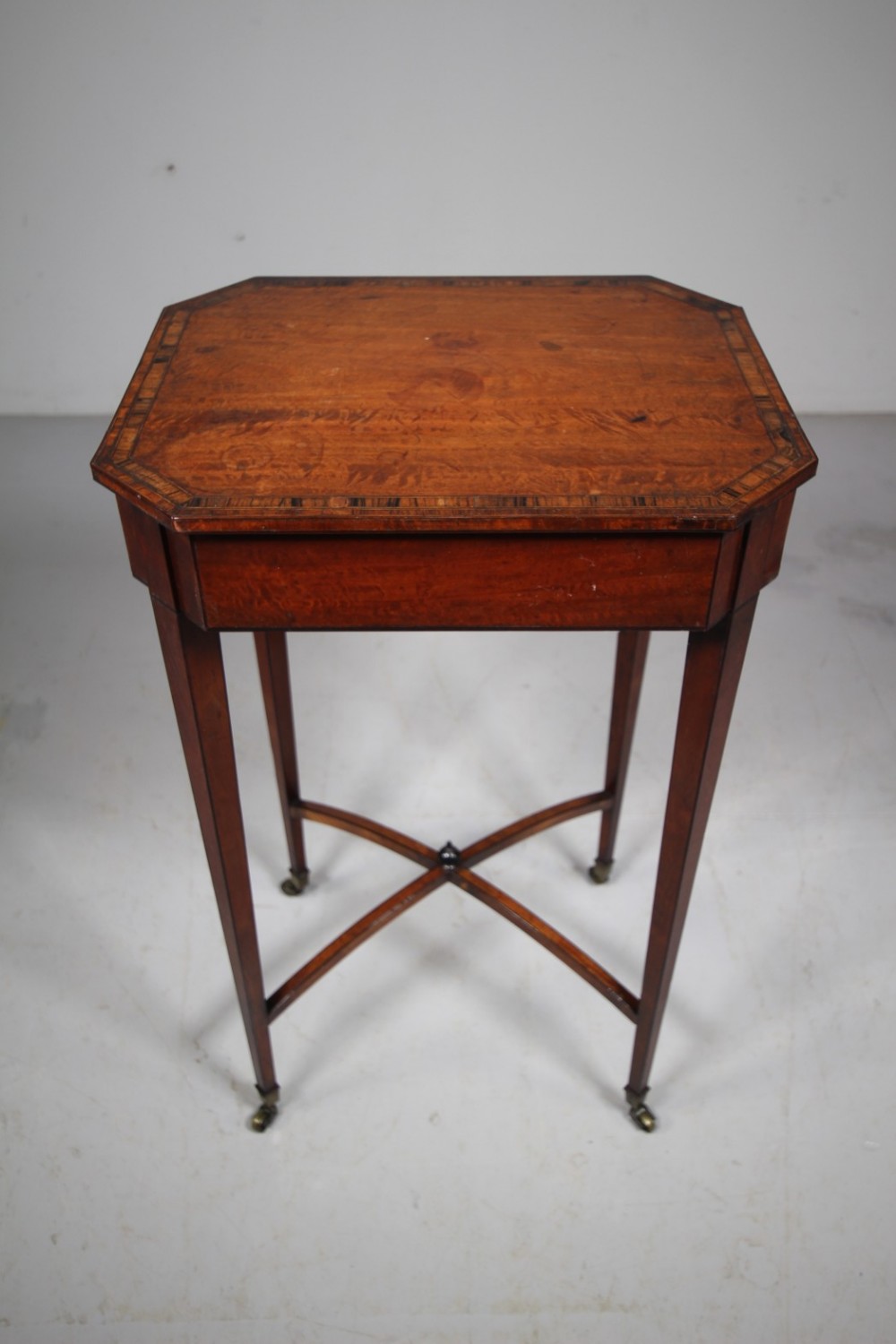Fine English Georgian Antique Satinwood Side Table 