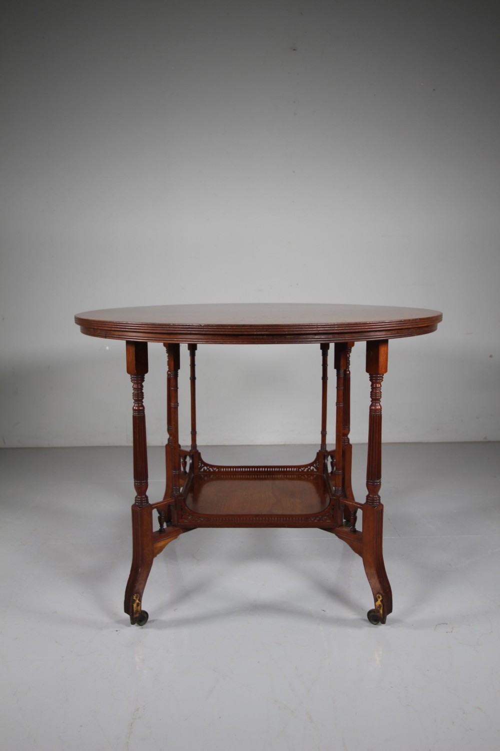 English Quality 19th Century Round Side Table by Gregory & Co 