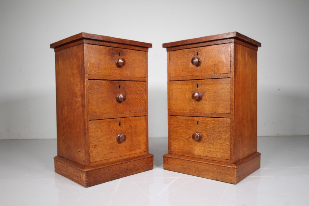 Pair of 19th century Antique Oak Bedside Chests of Drawers View II